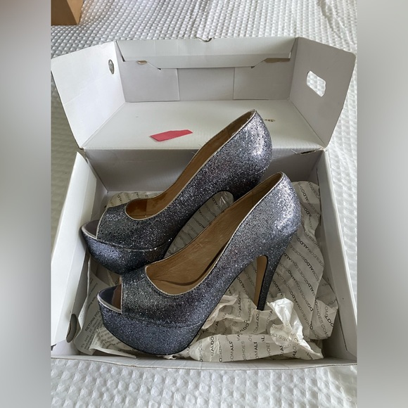 ALDO Berthina Silver Sequins Heels - Picture 1 of 6